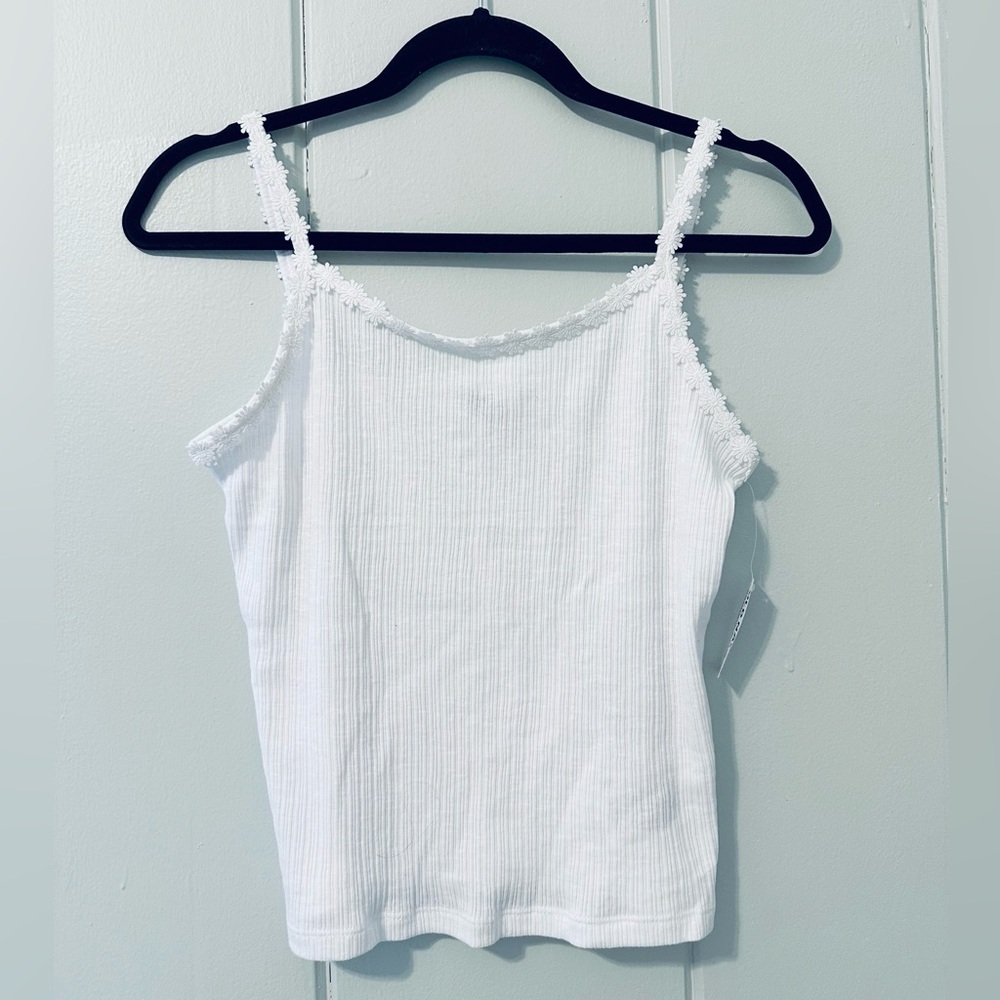 NWT Old Navy White Ribbed Flower Crop Cami Tank / XL (14-16) - Picture 1 of 8